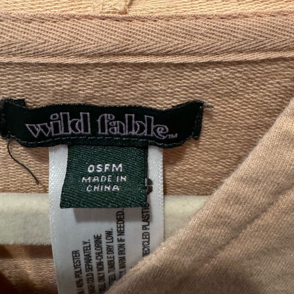 WILD FABLE Unique Casual Tan Hooded Top Shortsleeved Slits on Sides Athleisure - Picture 10 of 14